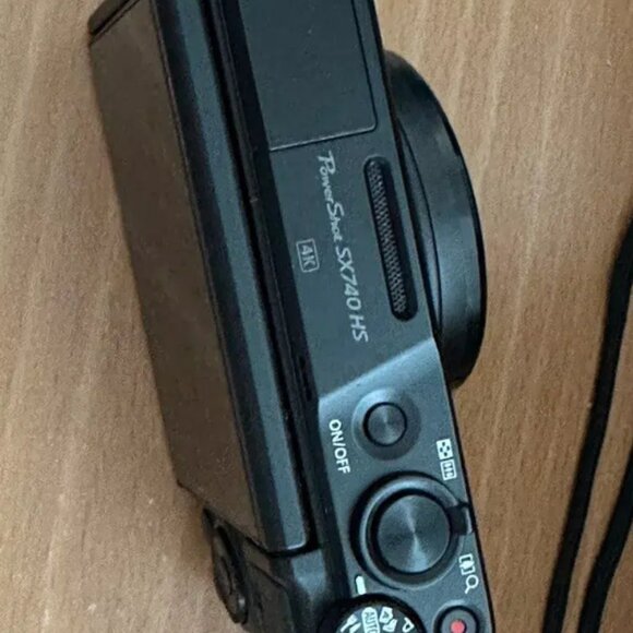 Canon PowerShot SX740 HS 20.3MP 4K Digital Camera - Picture 4 of 6